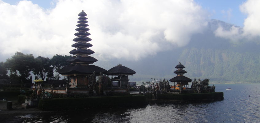 The Balinese Way : Temples and Ceremonies
